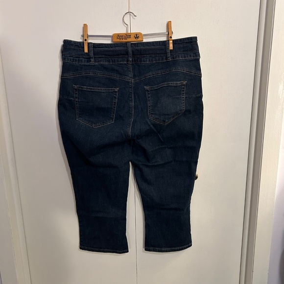 Warehouse One Size 16+ Bottoms Up Skinny Capri - Picture 6 of 13